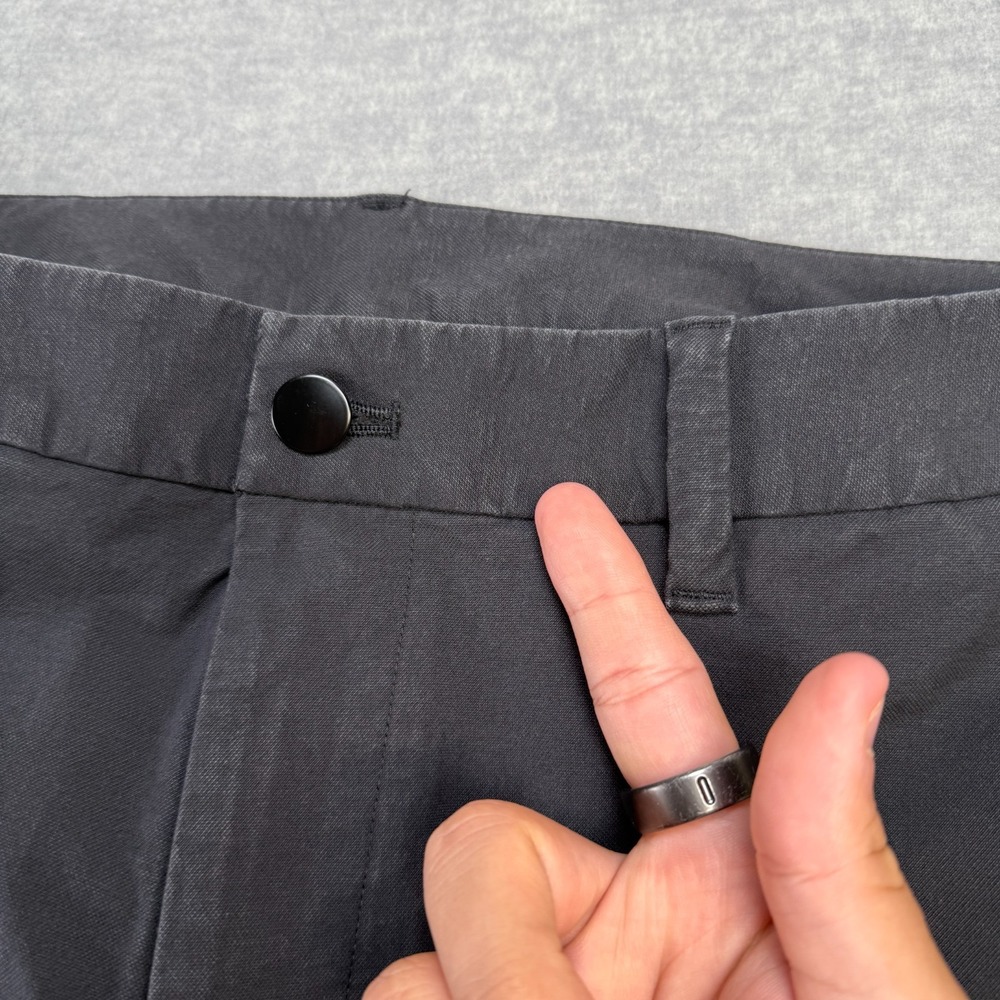 Lululemon Pants Men 34x30 Black ABC Classic Fit Smooth Twill Commuter Reflective - Picture 2 of 10
